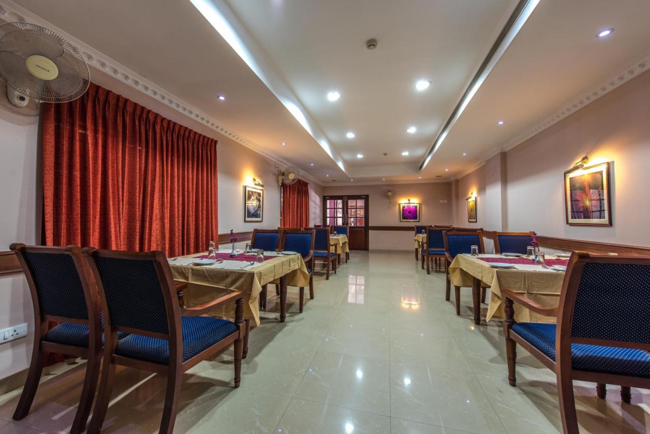 Kallada Hotels And Resorts Thrissur Exterior photo