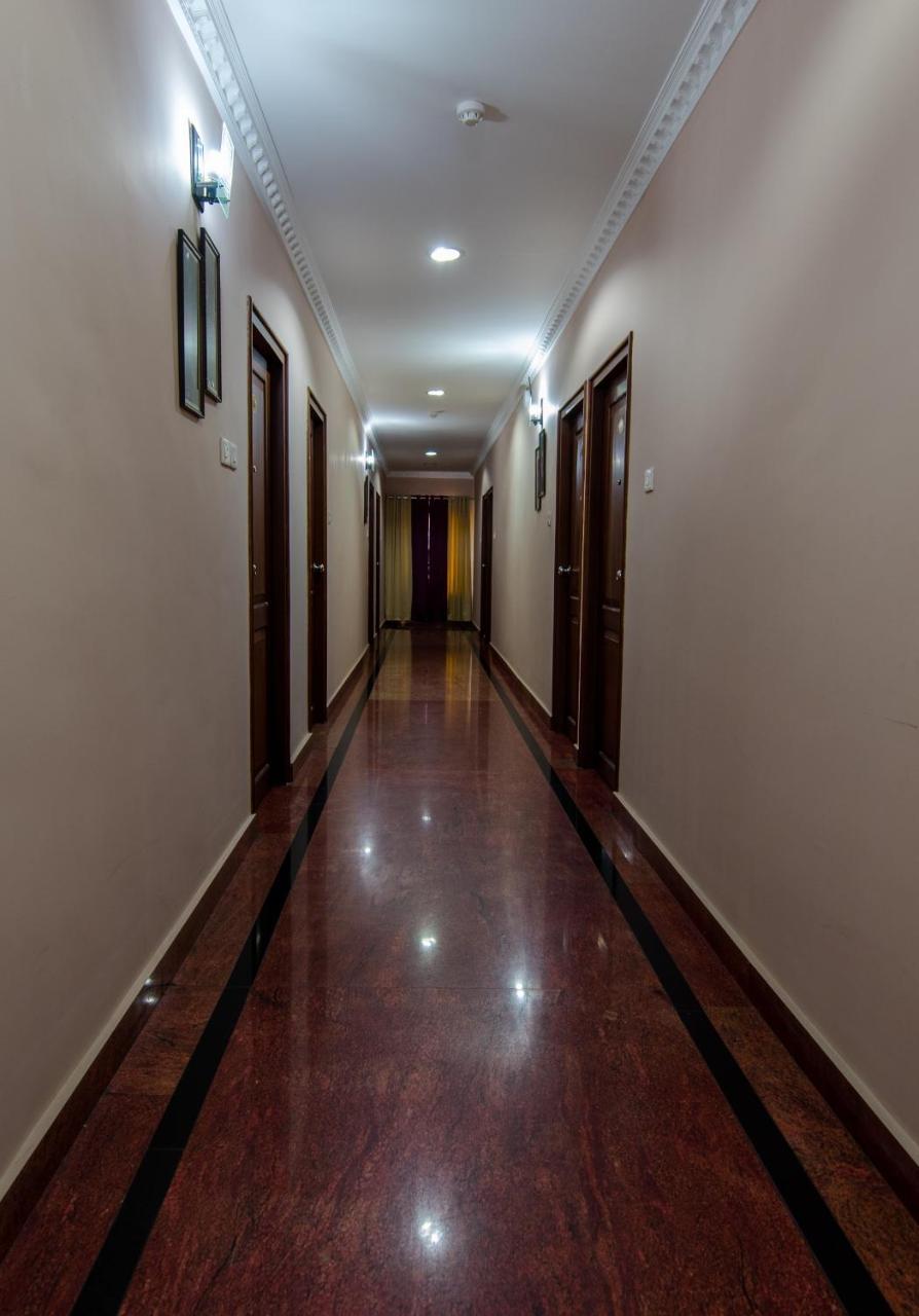 Kallada Hotels And Resorts Thrissur Exterior photo